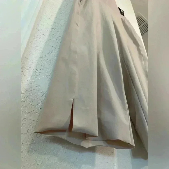 ATHLETA COSMIC BEIGE CROP PANTS Womens size XSP - Picture 3 of 7